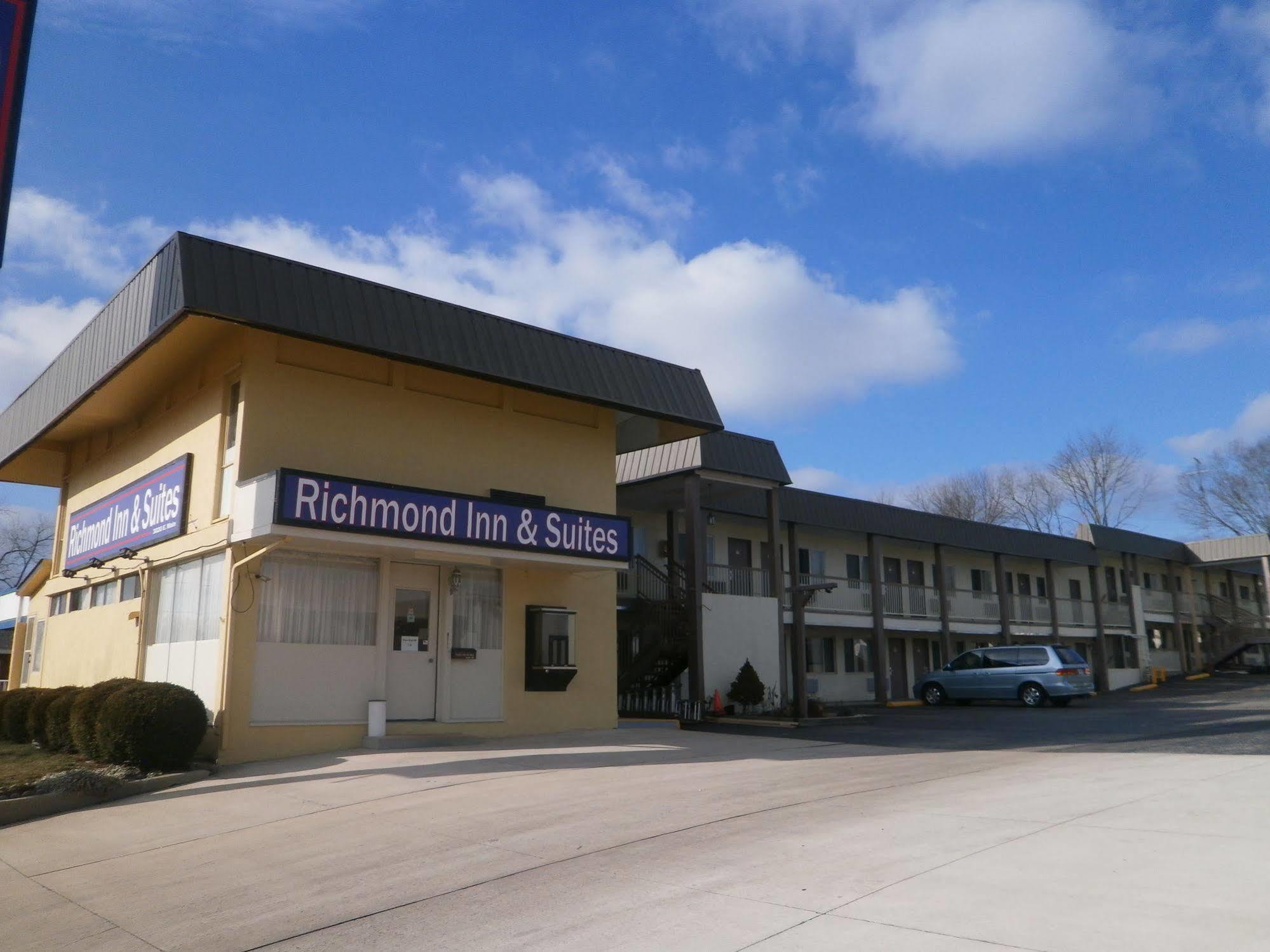 Richmond Inn And Suites Экстерьер фото