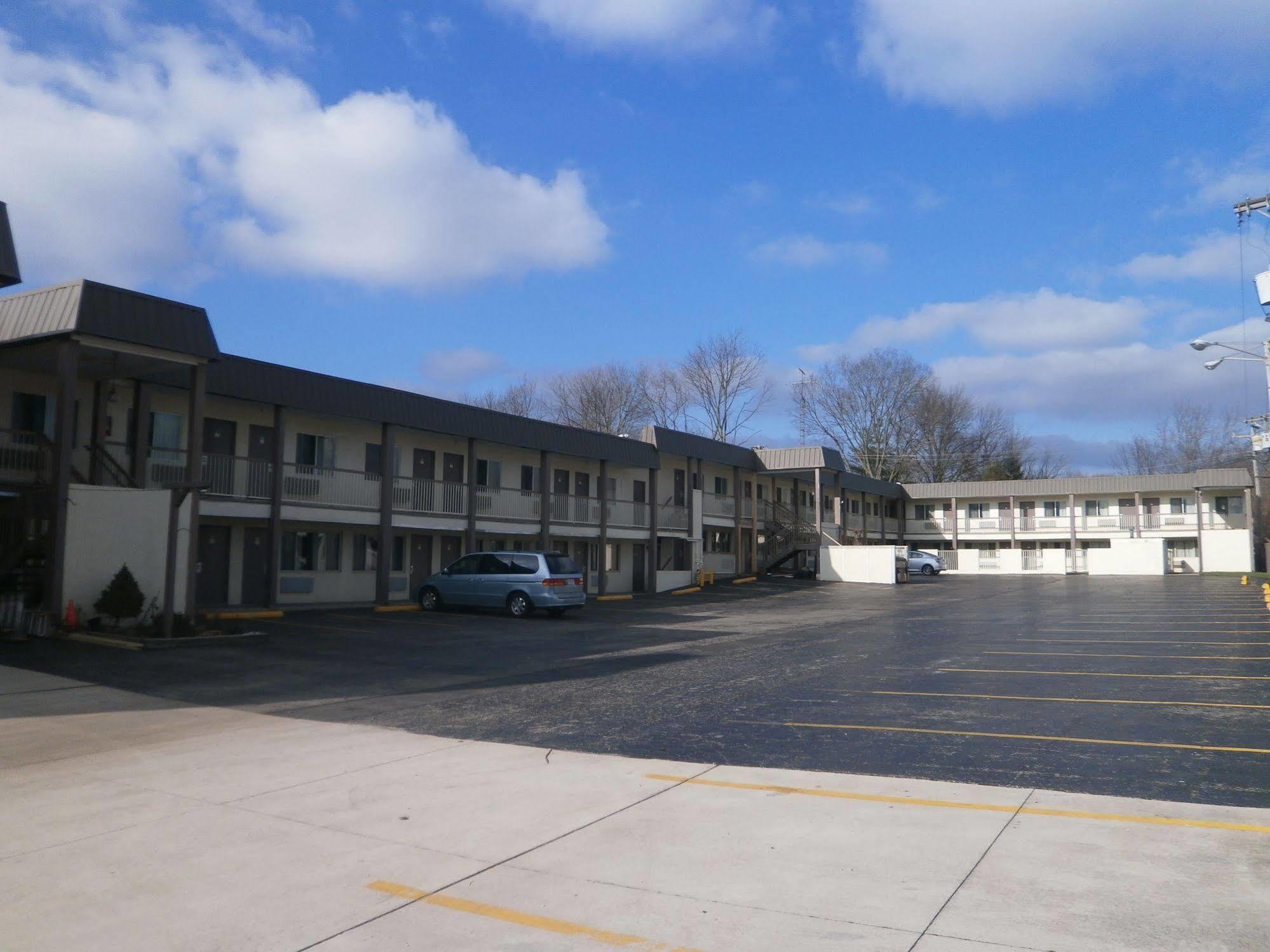 Richmond Inn And Suites Экстерьер фото